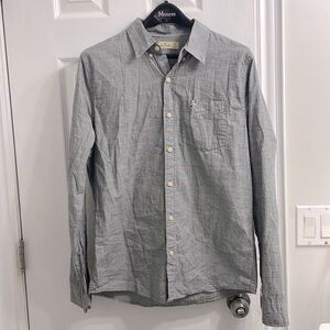 Hollister Men’s Grey Button Up